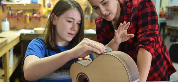 2 Luthiers Arise FBC IMG