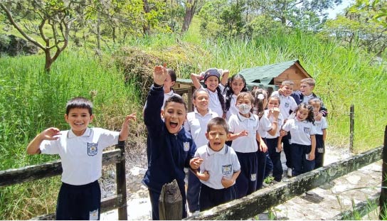 fotos de los ninos de la escuela veta